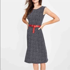 Boden Marina Jersey Knit Dress Navy Blue White Floral Stretchy - Size 8P